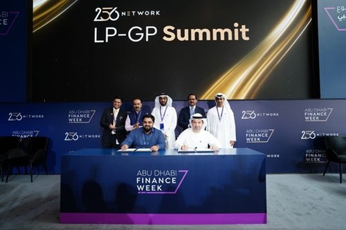 Standing (L to R) Rajiv Sehgal (Chief Strategy Officer, ADGM), Prashanth Prakash (Founding Partner, Accel Partners & Founding Board Member, 256 Network)  Dhaher bin Dhaher (CEO of Registration Authority, ADGM), Pankaj Gupta (Co-founder and Co-CEO of Gulf Islamic Investments & and Founding Board Member, 256 Network GCC Chapter) & Hamad Al Mazrouei (COO, ADGM) Sitting (L to R) Dhruv Sehra (Founder and CEO, 256 Network), Saeed Al Khoori, (Director of Sovereign and Strategic Partnerships, ADGM)